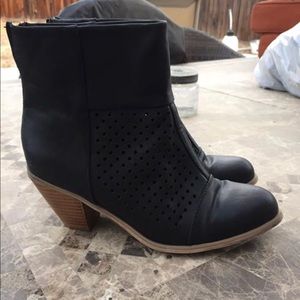 Black, faux leather ankle booties.